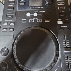 2 Gemini DJ players