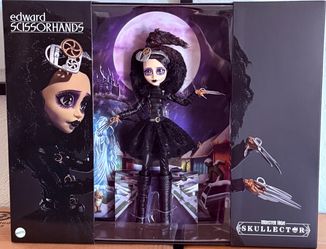 Monster High Skullector Edward Scissorhands Doll.