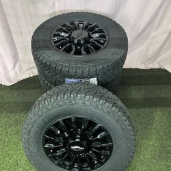 2024 Chevy Silverado 2500 Z71 Midnight Edition 8 Lug 18 Inch OEM Takeoffs Wheels