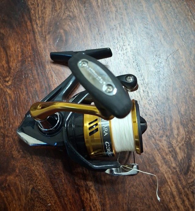 Shimano Sahara C3000 Spinning Reel In Ex Condition