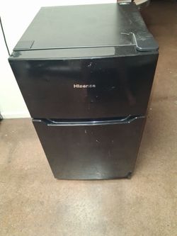 Hisense Black Mini Fridge with Freezer
