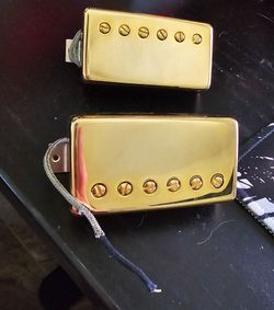 Gibson Custombucker gold pickup set