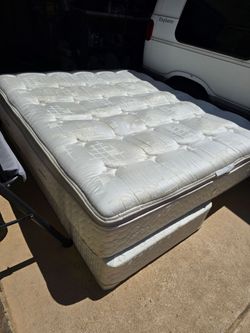 Free queen bed