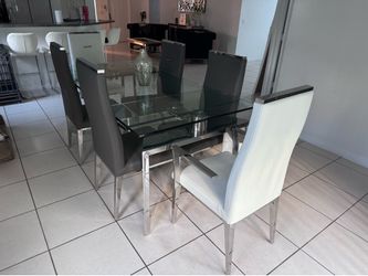 Modern Glass Dining Table Set – 6 Chairs – Excellent Condition
