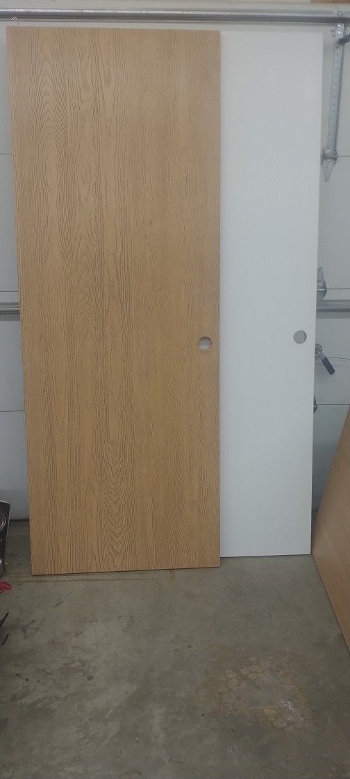 Free used Interior Doors/ Builder Grade/ Hollow Core/ Plastic Laminate