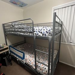 Twin Bunk Bed 