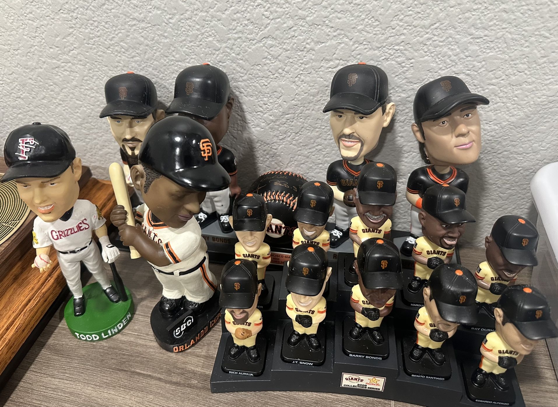 SF Giants Bobble Head Figures 