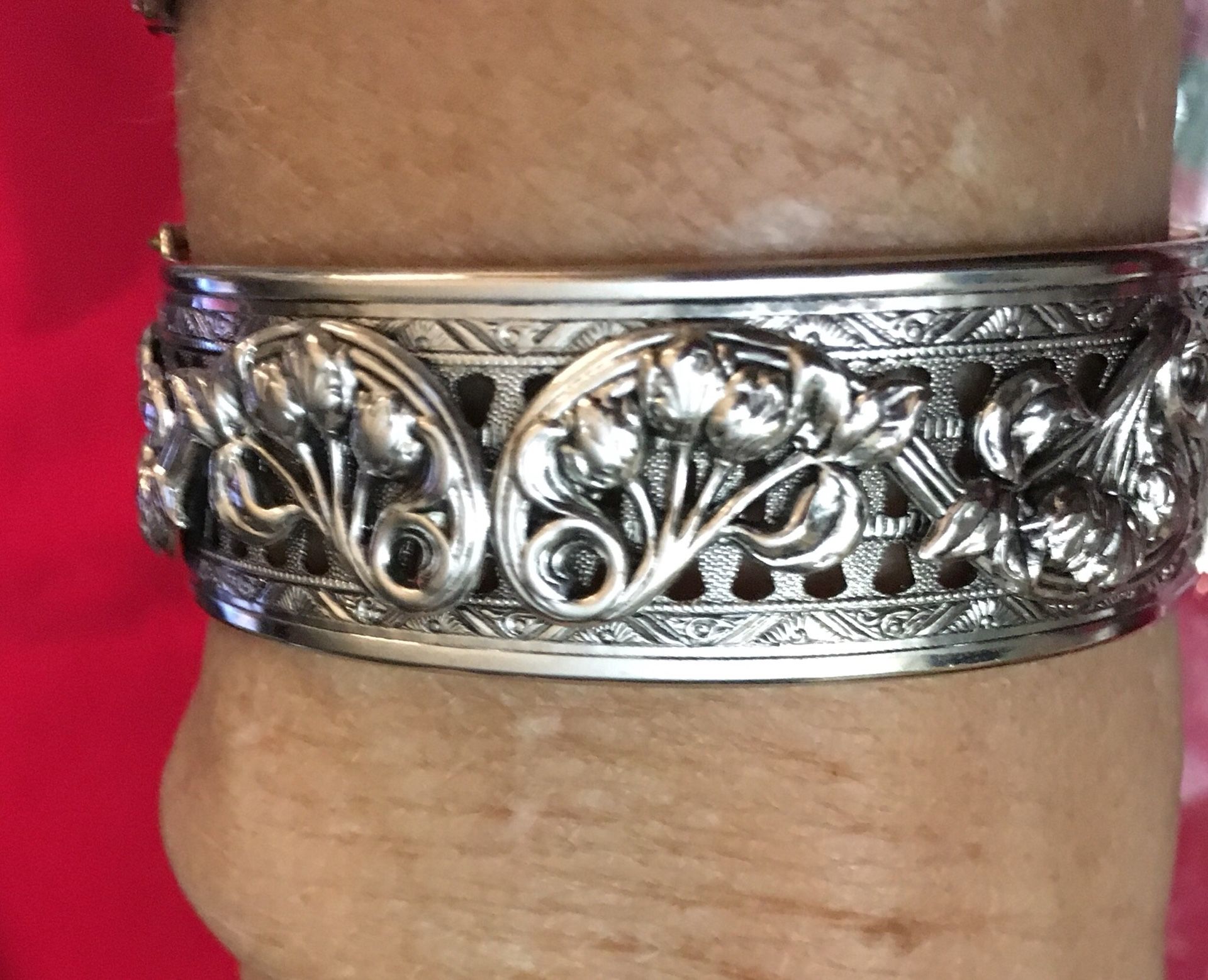 Bracelet
