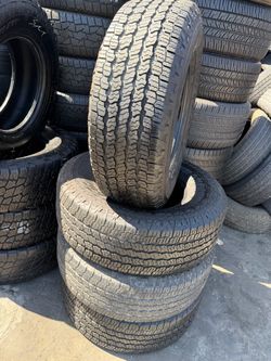 265/70/R16 marca GOODYEAR las 4 llantas usadas instaladas y balanceadas
