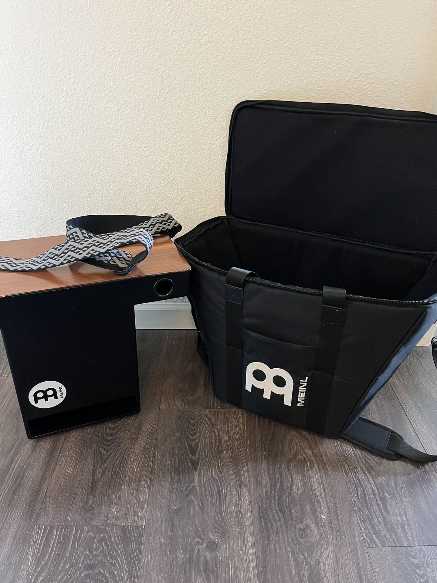Meinl Pickup Slaptop Cajon Drum & Case