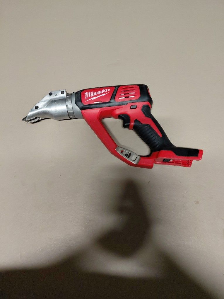 Milwaukee M18 Double Cut Shear