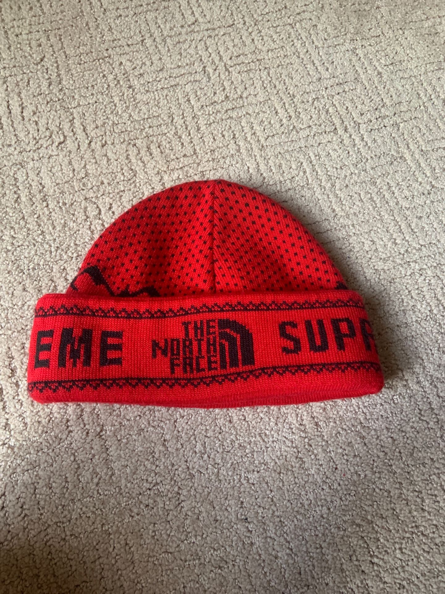SUPREME HAT