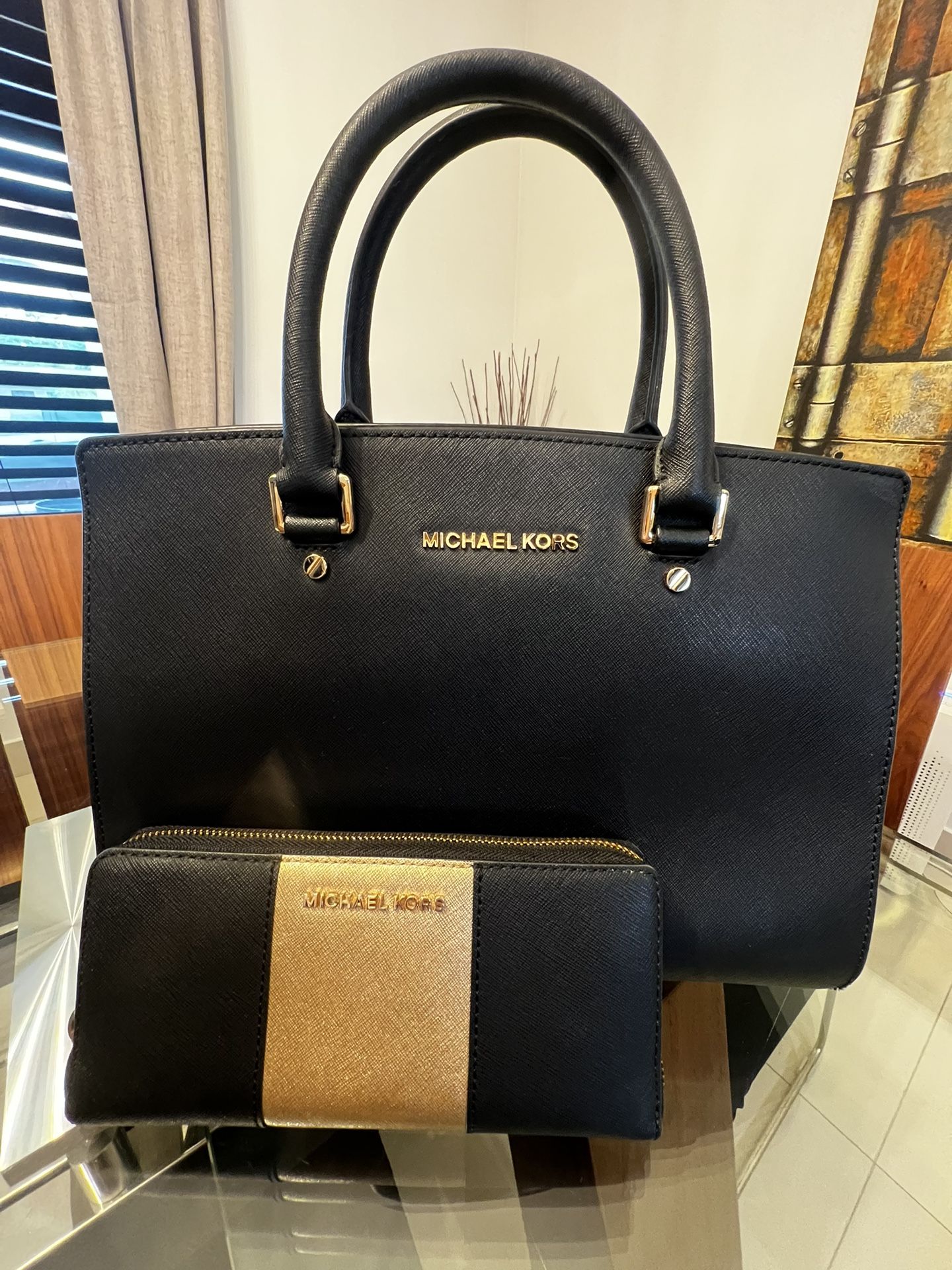 Michael Kors bag and matching wallet