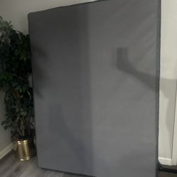 Box Spring Queen
