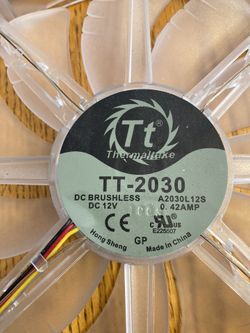 3x Thermaltake 200 mm Fans