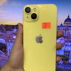 Apple iPhone 14, 128gb , Unlocked , Store Warranty And Free Charger 