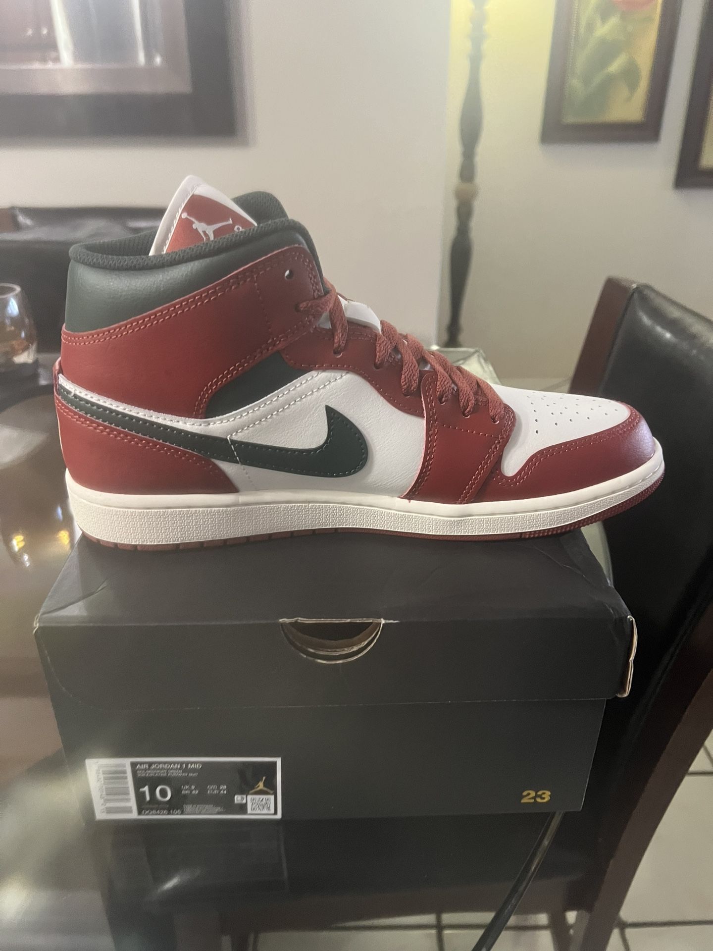 Air Jordan 1 Mid