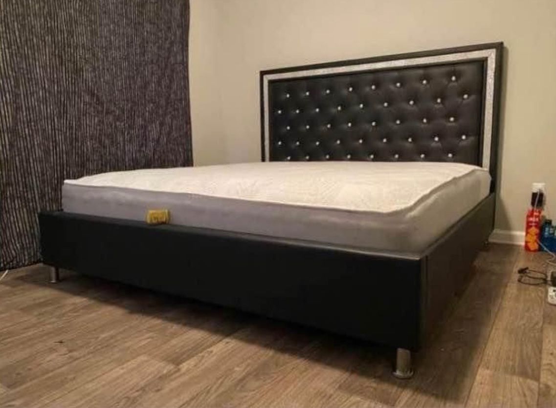 BED AND MATTRESS BLOWOUT!! YOU CHOOSE THE BED!! KING SIZE 395..QUEEN