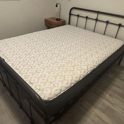 Queen size Metal Bed Frame with Mattress