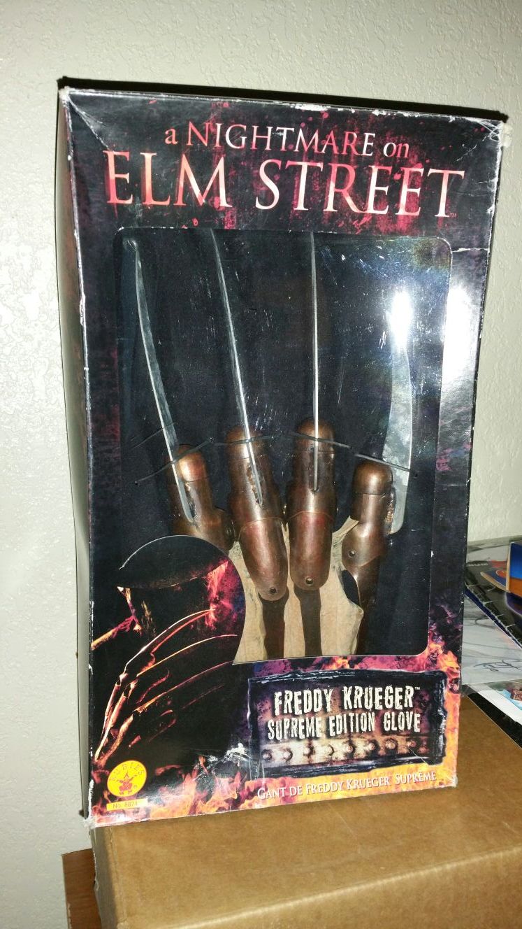 Freddy Krueger Glove