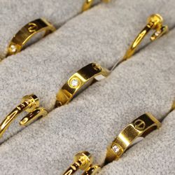 New Rings N Bracelets