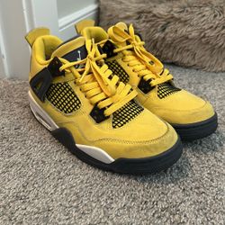 Nike Jordan 4 Retro Lightning 
