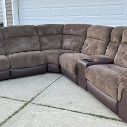 Beautiful Brown Cozy Reclining Sectional Couch!😍