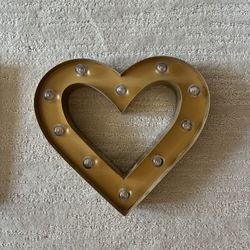 golden LED heart sign 