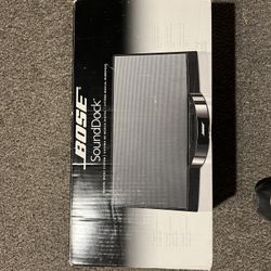 Bose Sound Dock Like New 