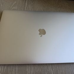 MacBook Pro i7 9750HQ