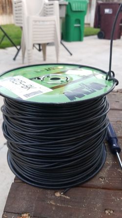 25 awg solid 825-bk wire