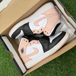 Jordan 1  Size 5.5
