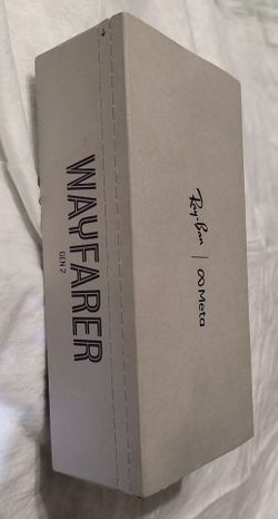 Meta Ray-Ban Wayfarer Smart Glasses (Gen 2, Matte Black, Transitions Grey RW4012 New Sealed
