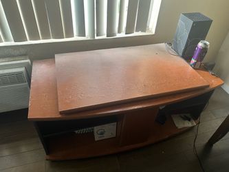 Free tv table