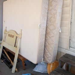 Queen Size Mattress And Box Spring