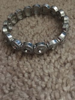 Silver stretch bracelet