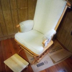 Gliding Rocking Chair 