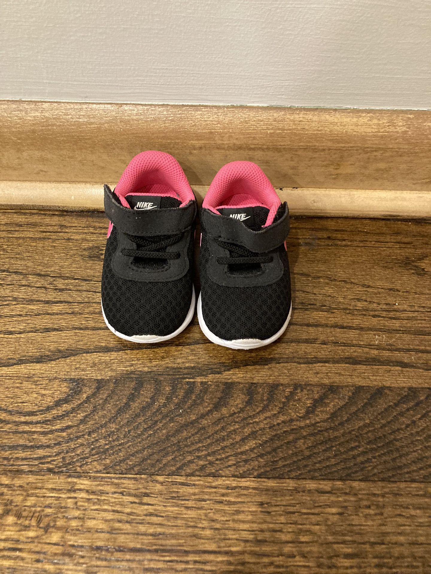 Nike Shoes For Baby Girl Size 4C