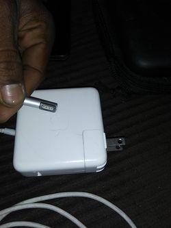 APPLE 60W MAGSAFE. POWER ADAPTER