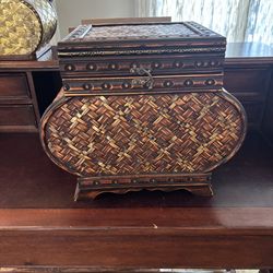Vintage Wicker / Rattan Chest / Jewelry Box Organizer