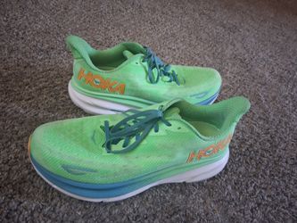 Men's HOKA Clifton Size 12 - Like New Lime Green -