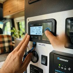 Renogy Smart Lithium Monitoring Screen (RMS-LFPS)