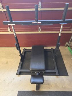 Titan leg press