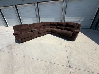 Power Reclining Sectional(FREE DELIVERY)