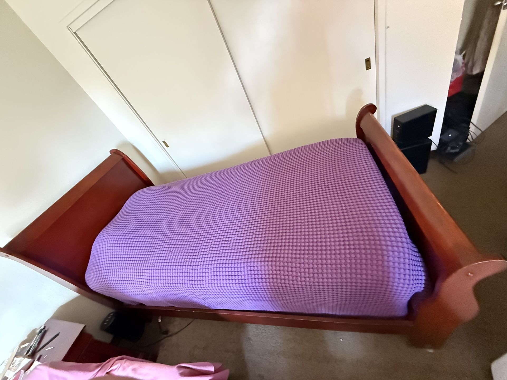 Twin Bed With Mattress 