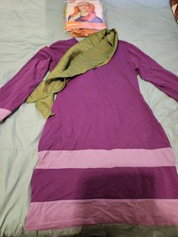 Daphne Custume Size Large, DRESS Scarf