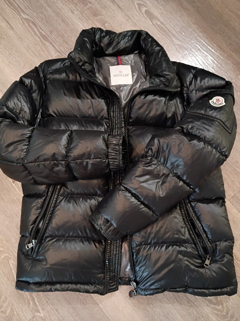 Moncler Maya (L) - NO HOOD