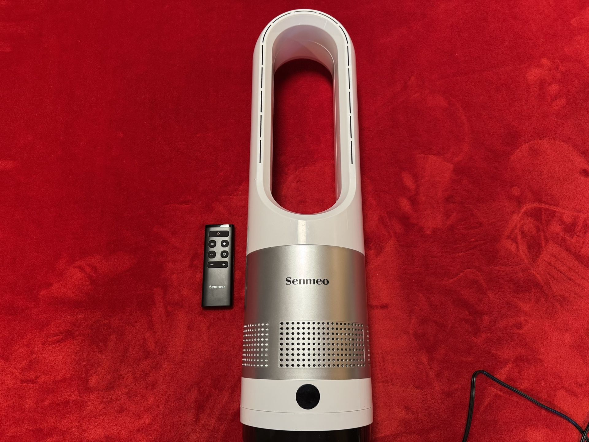 Brand New Bladless Tower Fan, Controller included