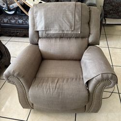 Couch That Reclines 