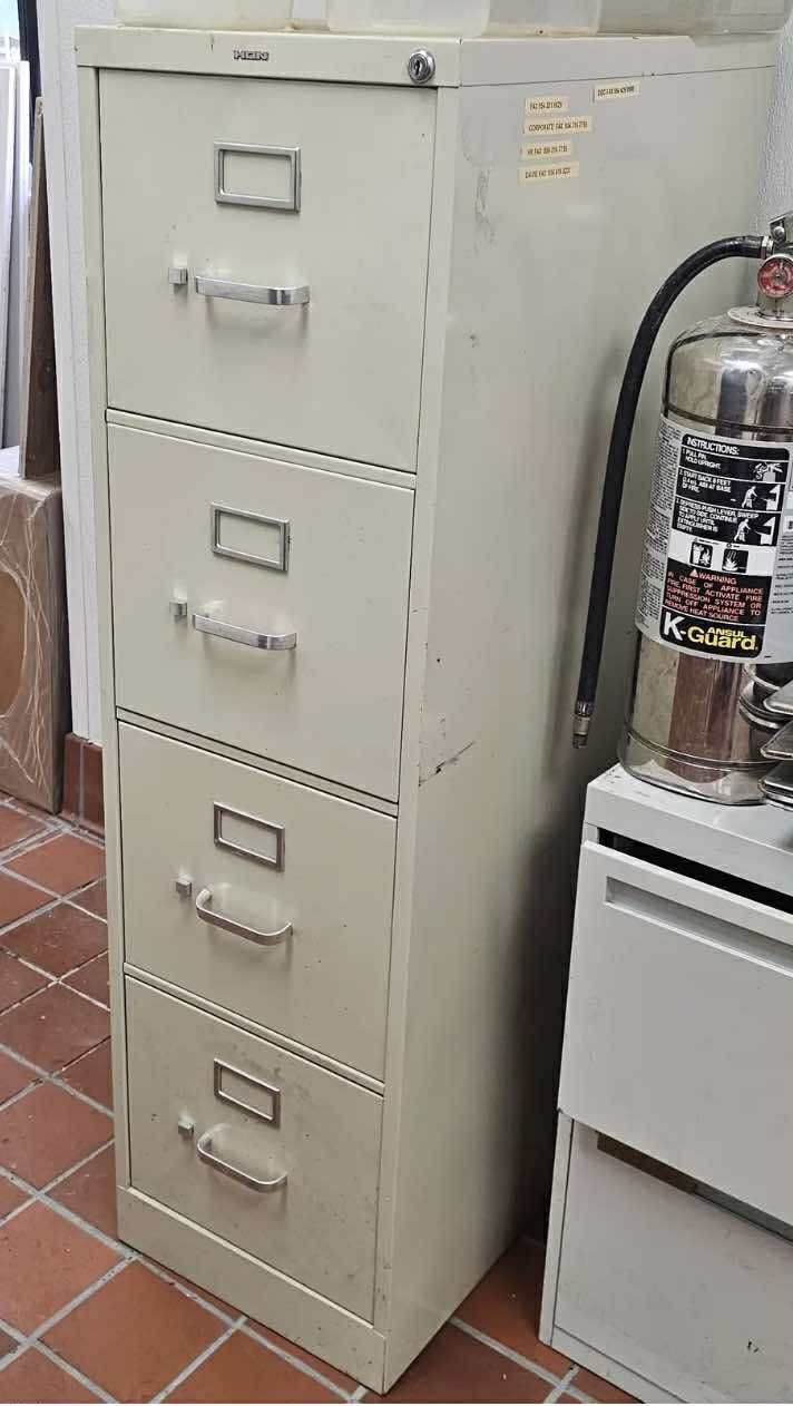 4 Drawer Metal Filing Cabinet.